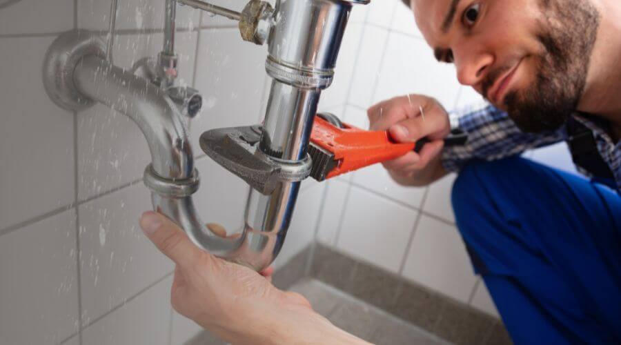 Professional clogged toilet repair services in Wentzville, MO